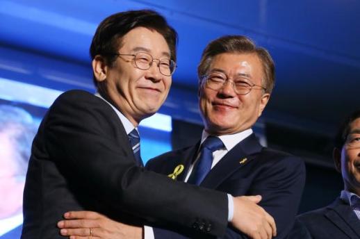 문재인 "이재명 중심 원팀으로 압도적 정권 교체 이뤄야"