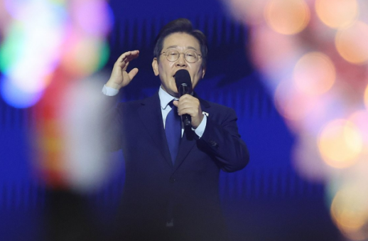이재명 대선 선호도 48.5％...김문수·홍준표·한동훈, 오차범위 내 접전