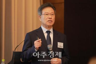 [포토] 인사말 하는 박태교 인투셀 대표이사