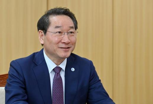 [로컬FOCUS] 유정복 전 공직자, 책임감 있는 정책 추진 