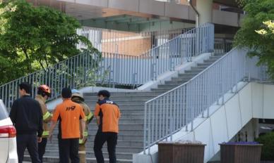 창문을 두드리더니 흉기로...청주 흉기난동 고교생에 시민 봉변