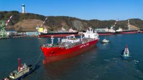 HD Korea Shipbuilding secures $1.86 billion in container ship orders