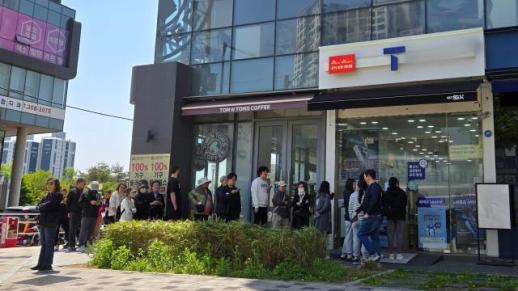 SKT, 유심 포맷 기술 개발 착수… 유심교체와 동일한 효과