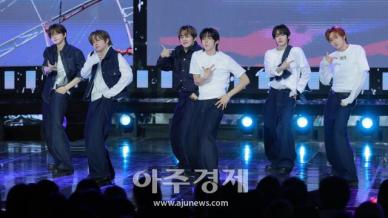 [포토] TWS(투어스), Lucky to be loved (더쇼)