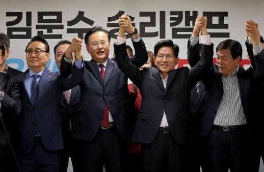홍준표 캠프 인사들, 김문수 지지 선언…"백의종군하는 마음"