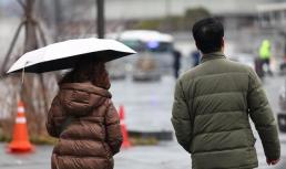 [아주경제 오늘의 뉴스종합] 산림당국, 재발화 대구 험지산불 야간진화 작업 돌입 
