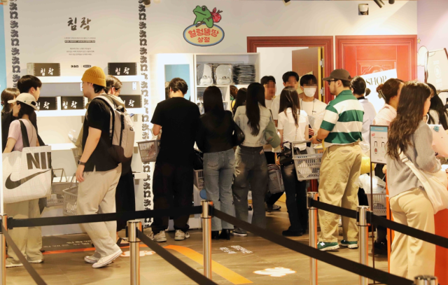Calmdownman pop-up store at Shinsegae Department Stores Gangnam branch Courtesy of Shinsegae