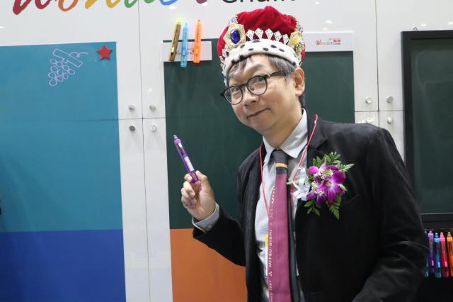 문구왕 타카바타케 마사유키 사진 김호이 기자