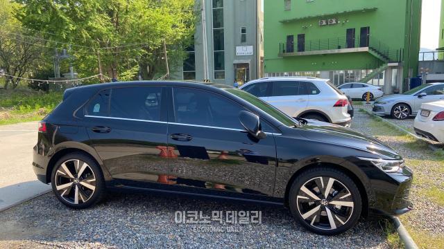 신형 골프 측면사진김지영 기자