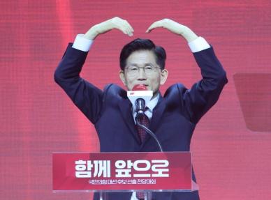 김문수, 국민의힘 대선 후보 선출… 한동훈 꺾고 최종 후보 확정
