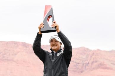 유해란, LPGA 블랙 데저트 우승…와이어 투 와이어로 통산 3승