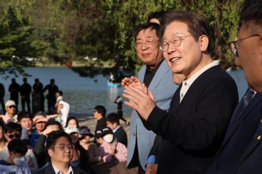 이재명, 부처님오신날 불교 정책 발표..."문화교류사업 지원"