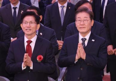 李在明金文洙出席佛诞法会
