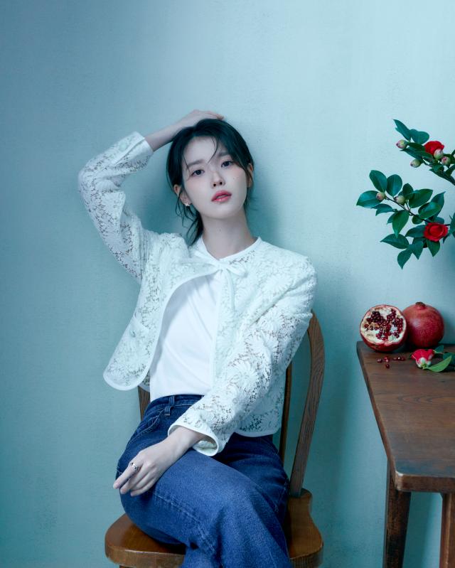 넷플릭스 폭싹 속았수다 주연 배우 아이유 사진넷플릭스
