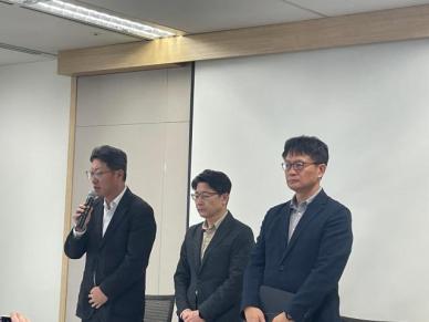 SKT, 유심 교체 속도전… 물량 여유 있지만 최소 45일 필요
