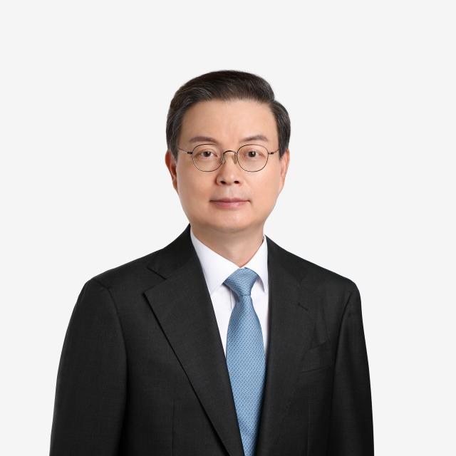 윤희웅 변호사 사진법무법인 화우
