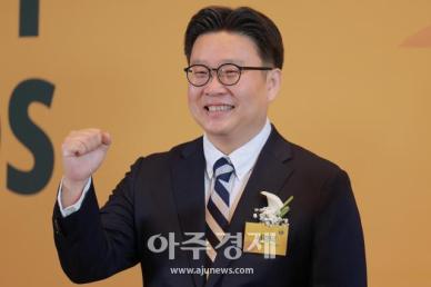 [포토] 밝은 미소의 서경덕 교수