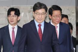 김문수 강제 단일화 불응할 것…의총서 지도부와 충돌