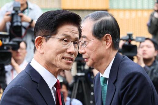 보수 단일화 후보 선호도…김문수 41%, 한덕수 35%