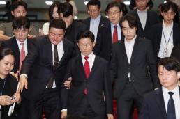 김문수 강제 단일화 불응할 것…의총서 지도부와 충돌
