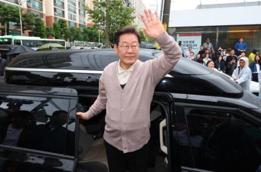 민주 "내일 선관위 방문해 이재명 후보로 공식 등록"