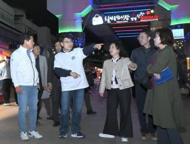 김정기 대구광역시장 권한대행, 칠성야시장 방문과 애로 사항 경청
