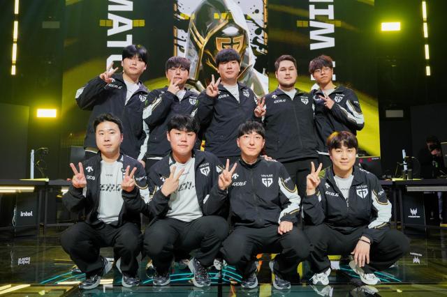 VCT 퍼시픽 스테이지 1에서 준우승을 기록한 GEN