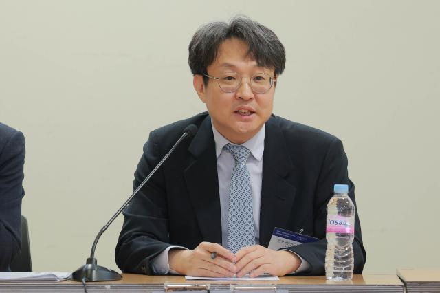 이재준 한국국방연구원KIDA 선임연구원이 12일 오전 서울 여의도 국회의원회관에서 열린 글로벌 외교안보 전략 세미나에서 미국발 급변하는 국제 정세…새 정부가 나아갈 길이라는 주제로 토론을 하고 있다 20250512사진유대길 기자 dbeorlf123ajunewscom