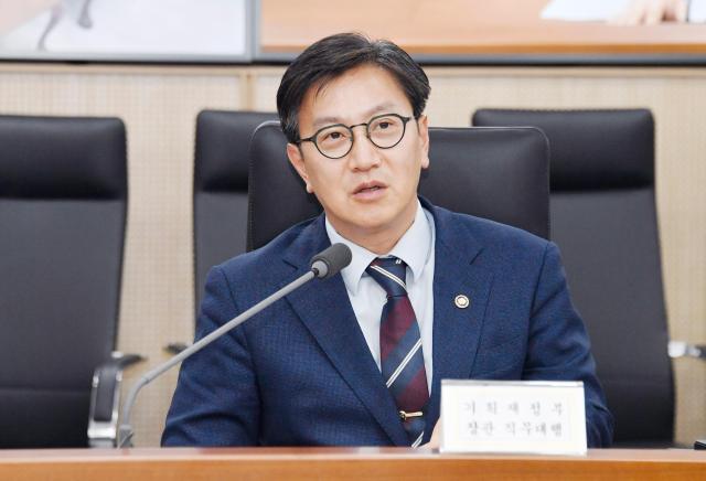 김범석