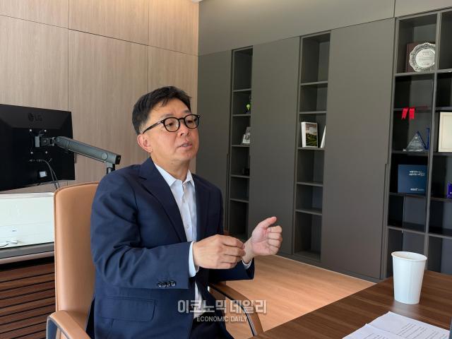 김건수 큐로셀 대표가 림카토 개발 당시를 설명하고 있다사진안서희 기자