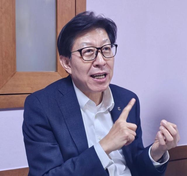 박 시장은 12일 아주경제를 포함한 부산지역기자들과의 간담회에서 부산을 글로벌 문화·관광 허브로 도약시키기 위한 대전환 구상을 밝혔다사진박연진 기자