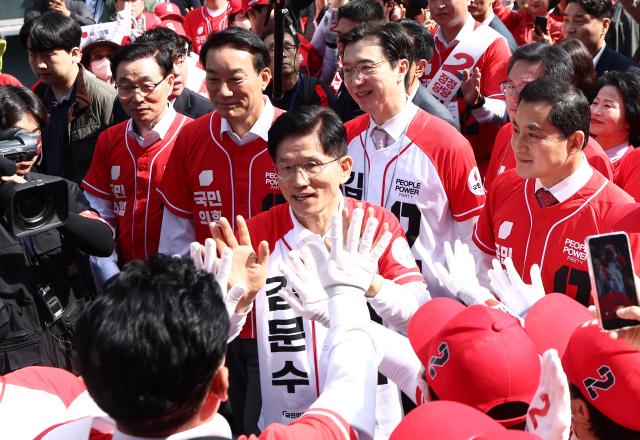 金文洙大統領選候「科学技術大統領になる…航空宇宙産業を積極支援」