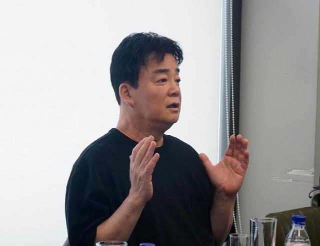 지난 13일 백종원 더본코리아 대표가 기자간담회에 참석해 최근 이슈와 향후 계획을 설명하고 있다 사진더본코리아