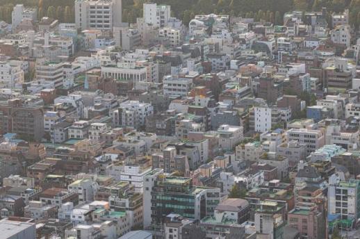 토허제 해제 영향 시작됐다…4월 은행 가계대출 5조 급증