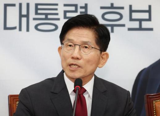 민주, 김문수 연일 압박…"대선은 이재명과 윤석열·전광훈의 대결"