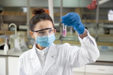 韓 제약·바이오, 정부 R&D 예산 기업 지원… 비율 30%로 높여야