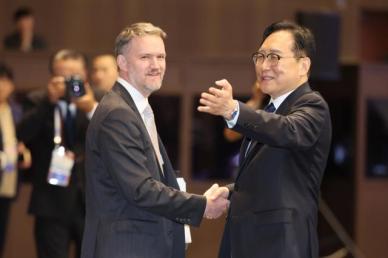 줄라이 패키지 단초 마련할까…APEC 통상장관회의에 쏠리는 이목