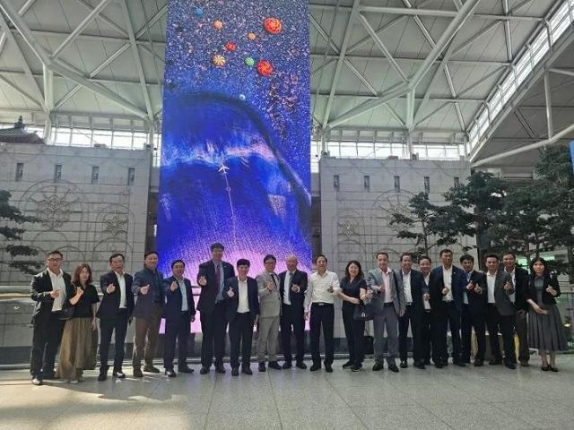 인천광역시를 방문한 베트남 꽝남성 대표단 사진베트남통신사