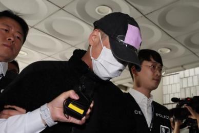 "손흥민 아이 임신" 협박 일당 구속 기로…취재진에 침묵 일관