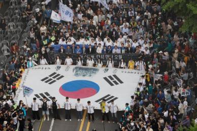 [포토] 5·18 전야제가 펼쳐진 금남로
