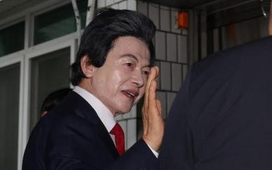허경영, 복통 호소로 병원 이송…이상 없어 유치장 복귀