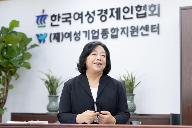 박창숙 한국여성경제인협회장은 19일 서울 강남 한국경제인연합회에서 진행된 아주경제와의 인터뷰에서 사진유대길 기자 dbeorlf123ajunewscom