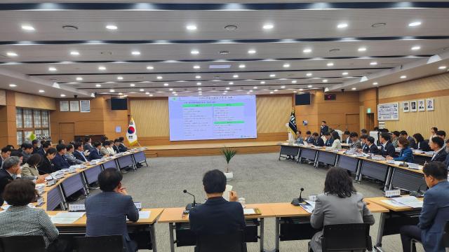 경산시 중대재해 예방 안전보건관리체계 구축 강화 용역 최종보고회 개최 모습 사진경산시