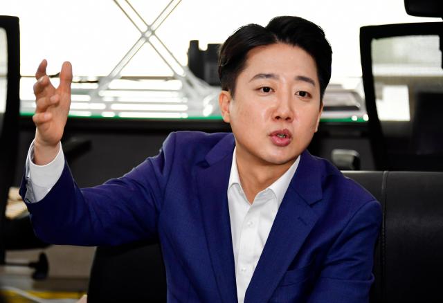 이준석 개혁신당 대선 후보가 20일 오전 광주시청에서 열린 기자간담회에서 발언하고 있다사진연합뉴스