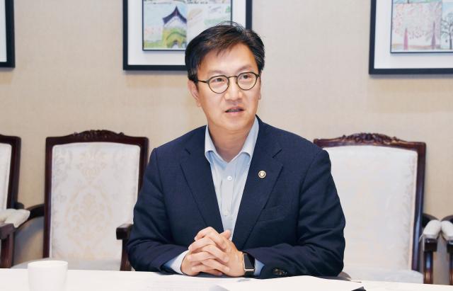 김범석 기획재정부 장관 직무대행 1차관이 16일 서울 종로구 정부서울청사에서 열린 제45차 물가관계차관회의를 주재하고 있다사진기획재정부