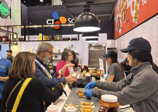 CJ CheilJedang showcases Korean cuisine at National Restaurant Association Show