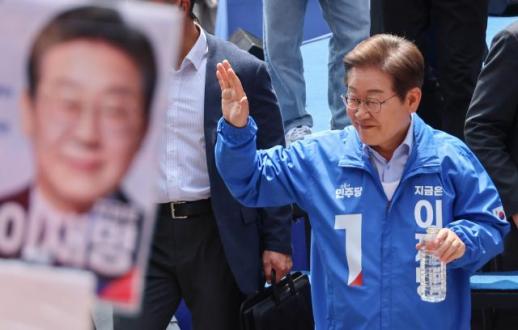 이재명 "팔은 안으로 굽어…인천 출신 최초 대통령 되면 잘 챙길 것"