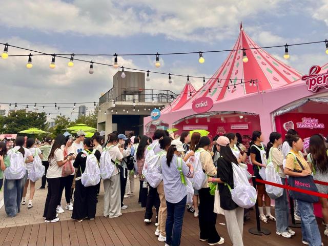 K-beauty festival draws crowds to Seouls Nodeul Island