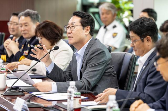 정명근 화성특례시장이 21일 열린 ‘개인형 모빌리티PM의 안전한 이용 환경 조성을 위한 업무협약식’에서 발언하고 있다 사진화성시