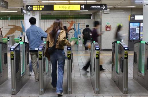 Tàu điện ngầm tại Seoul tuyến 1~8 sẽ bắt đầu hoạt động sớm hơn 30 phút từ 5 giờ sáng…Áp dụng từ tháng 8/2025